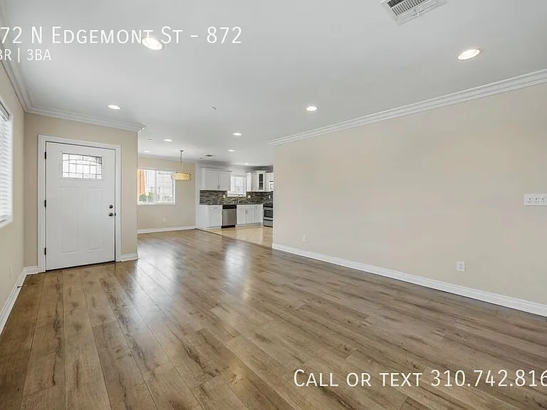 872 N Edgemont St #872 — Photo 22