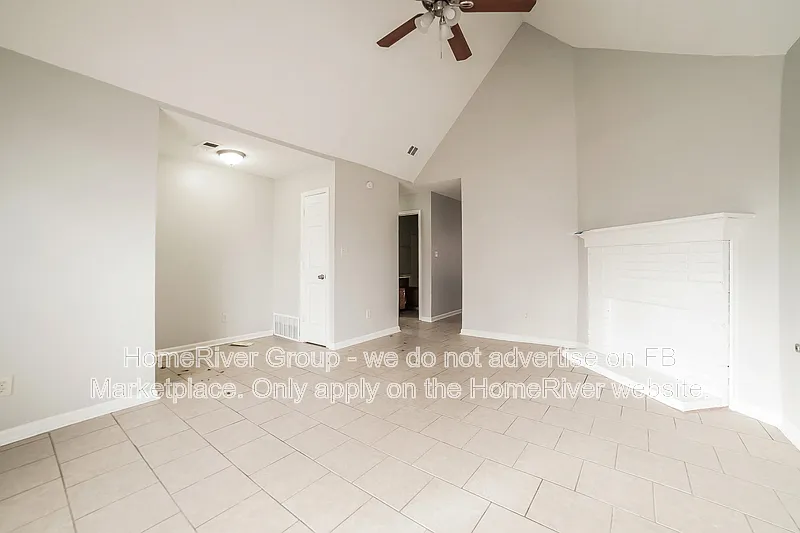 Building Photo - 7139 Hampton Dr