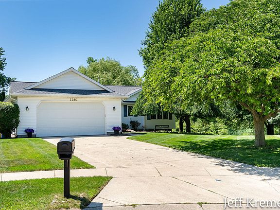 2nd image of 5286 Debbie Ct SW