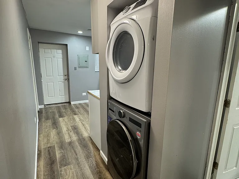 2446 W Taylor St #G — Photo 11