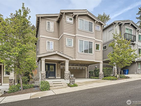 2nd image of 10502 SE 10th Court #9
