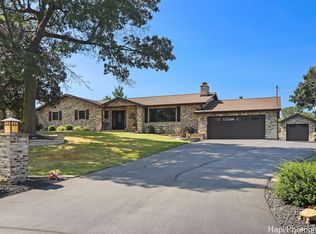 41336 N Point Dr, Antioch, IL 60002