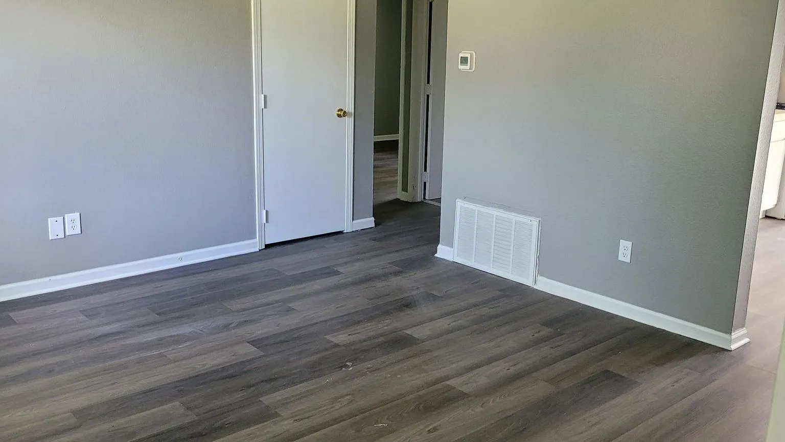 1637 Smith Rd. - Fair Oaks/Smith Holburn — Photo 2