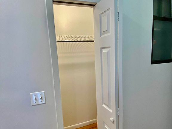 2nd image of 300 E 89th St APT 3C