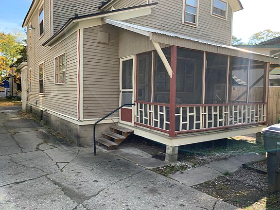 3rd image of 1128 Newell Pl