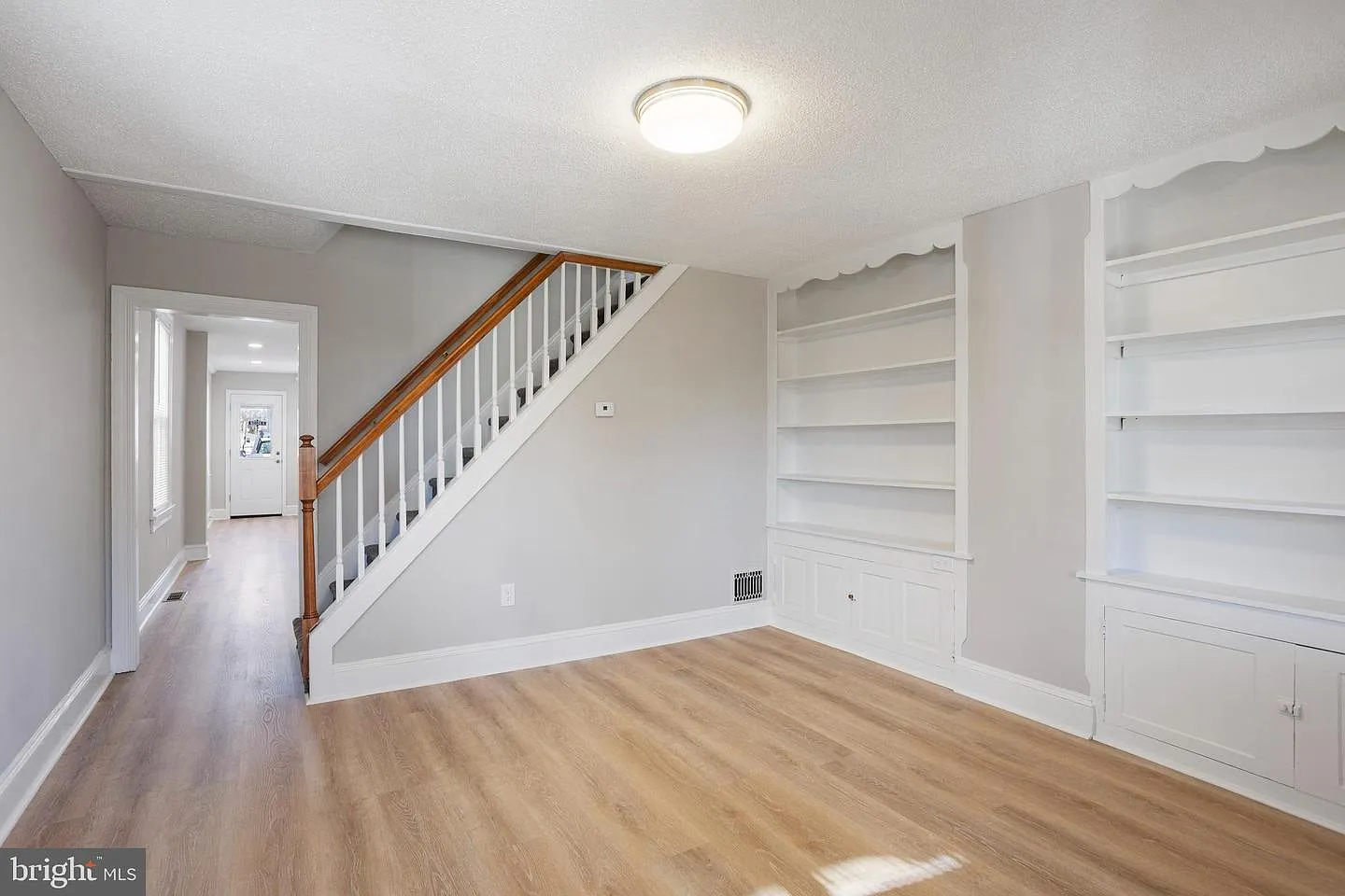 2 bed, 1.5 bath, 980 sqft, $2,245 — Photo 4