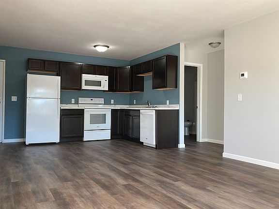 4th image of 660 Mound St APT 206