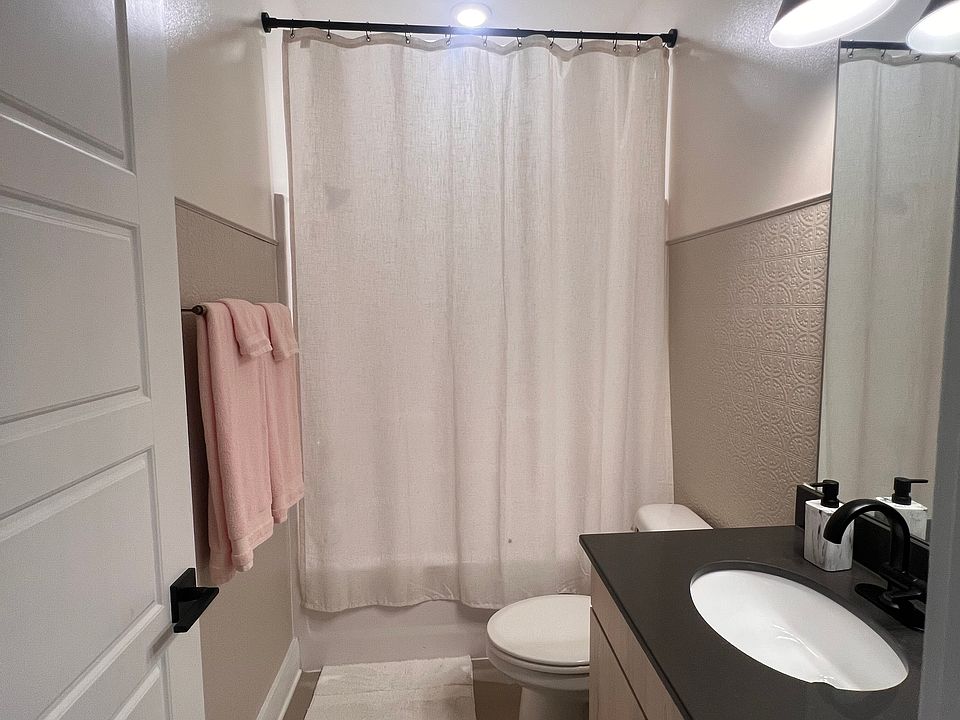 1st floor full bathroom