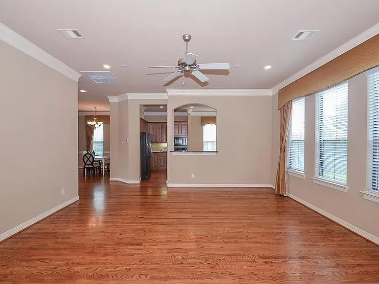 3042 Royal Oaks Crst — Photo 9