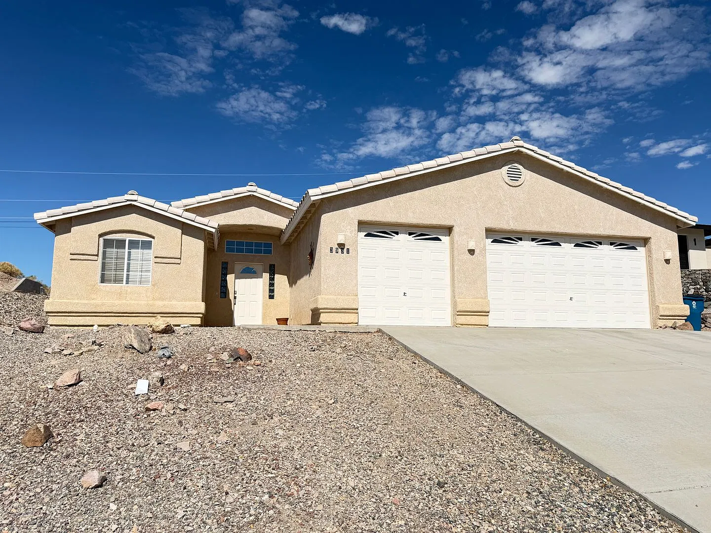 Avail 2027 Winter Furnished Home — Photo 1