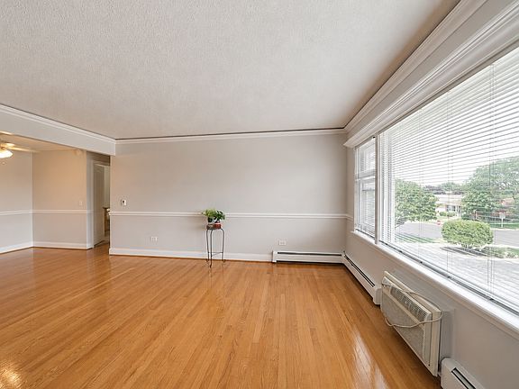 3rd image of 4940 N Leonard Dr Unit 3B