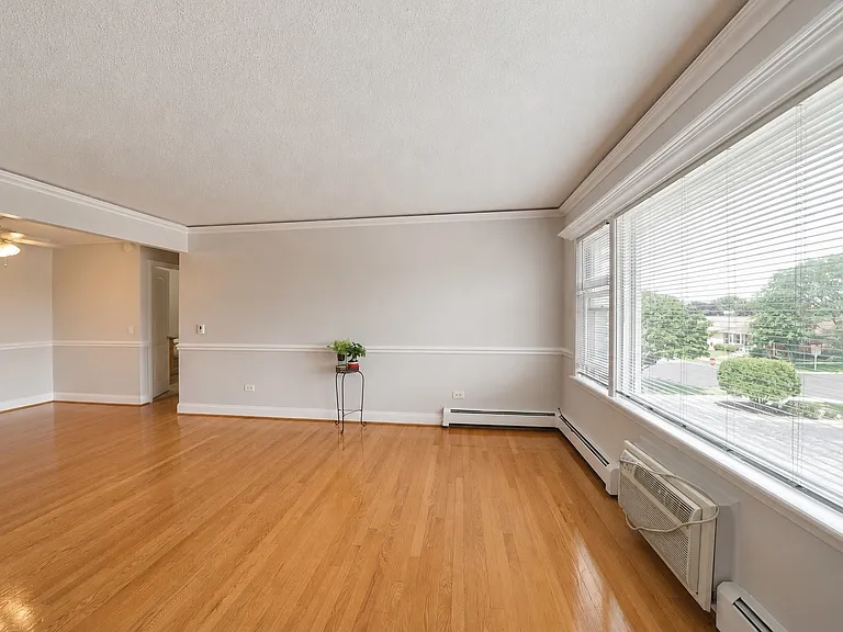4940 N Leonard Dr #3B — Photo 3