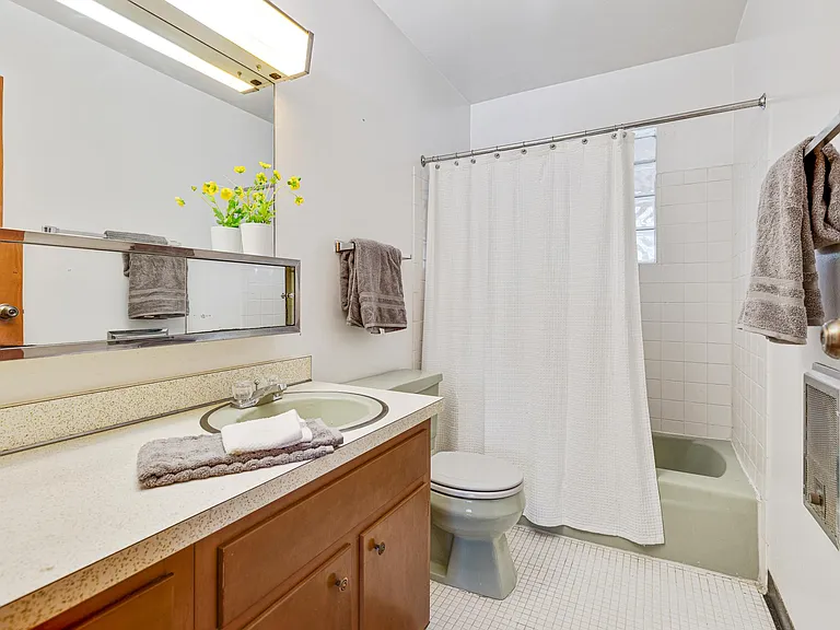 406 W Jackson St — Photo 11