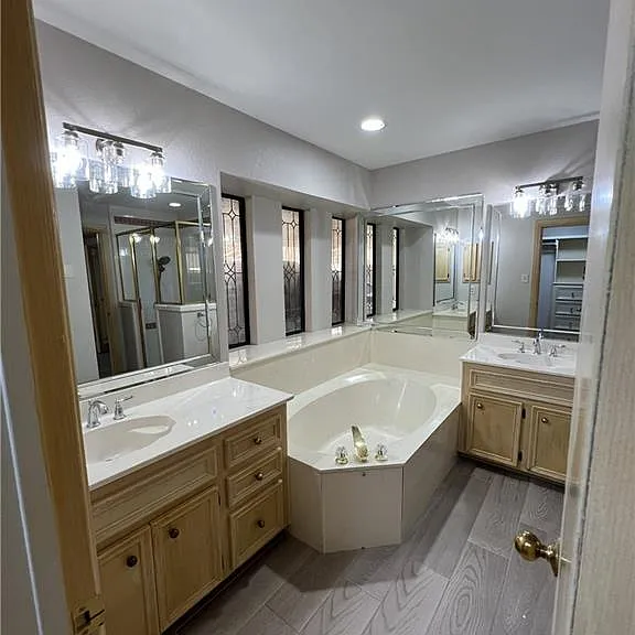 121 E Jonquil Ave — Photo 14