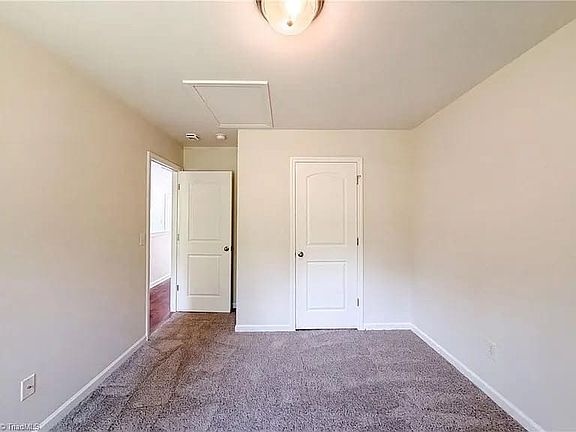 3rd image of 4662 Chapel Ridge Dr