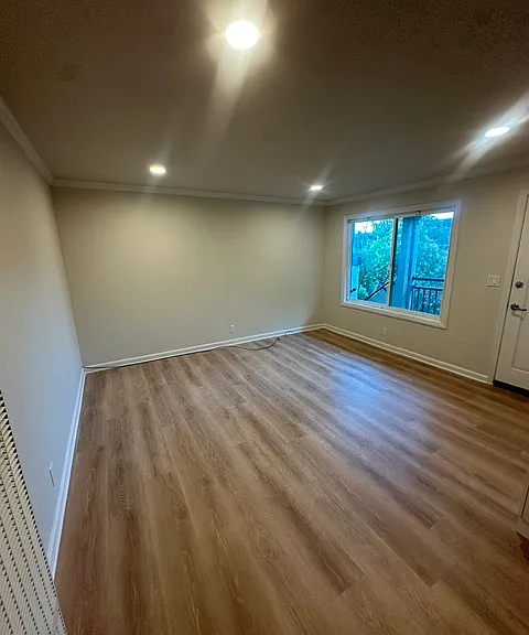 1323 Lincoln Ave #8 — Photo 1