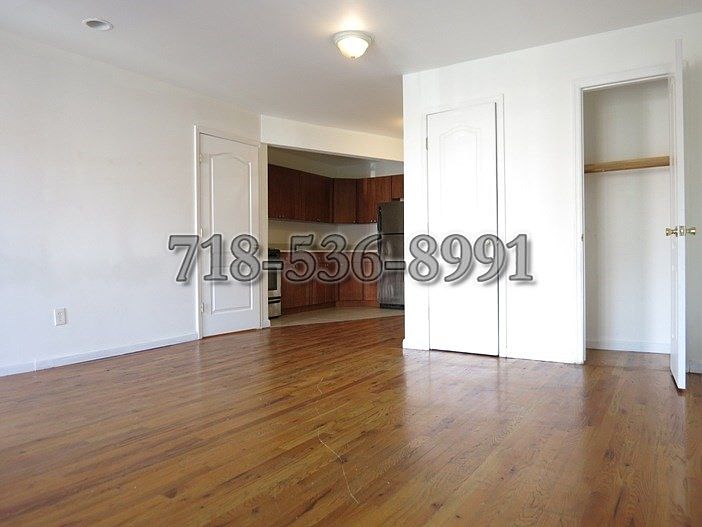 1st image of 226 Lexington Ave