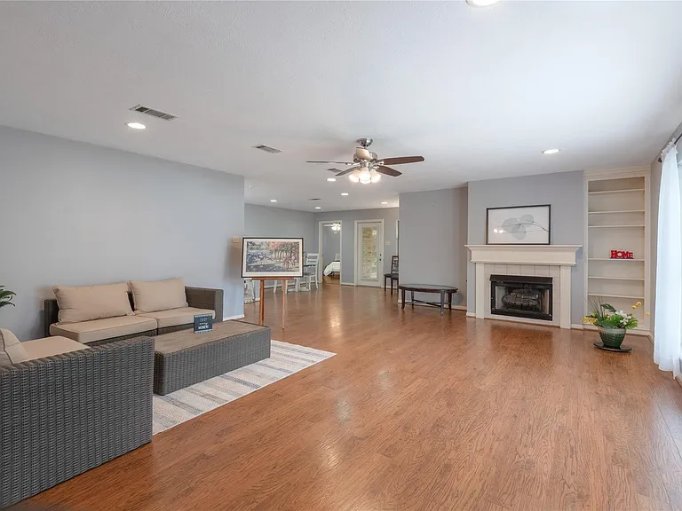2232 Azalea Cir — Photo 13