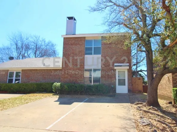 122 Country Bend Dr, Duncanville, TX 75137