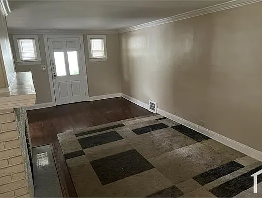 1608 Winchester Rd — Photo 7