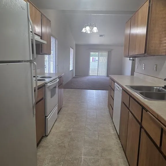 2239 SW Bridge St #A — Photo 4