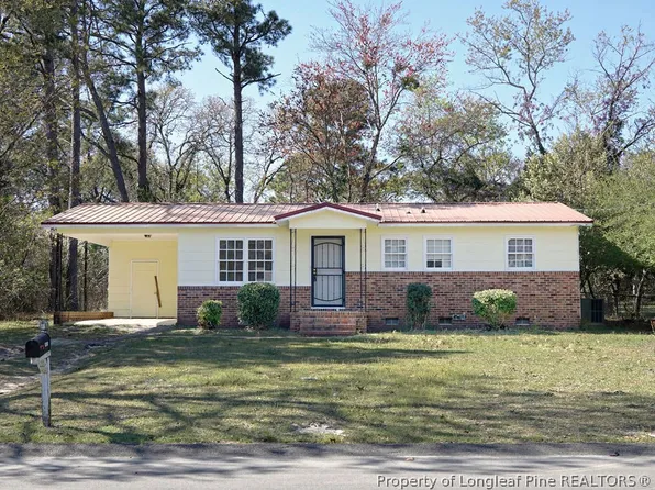 1611 Gardenia Ave, Fayetteville, NC 28311