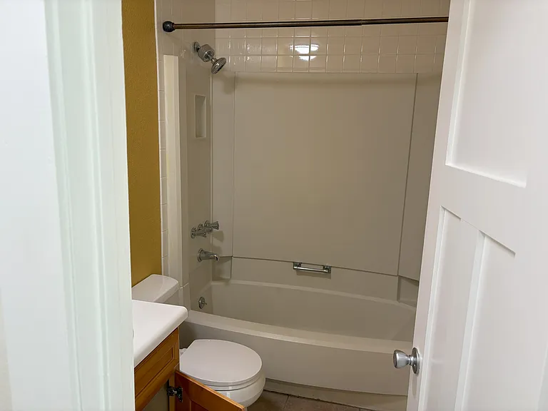 4017 Baywoods Dr — Photo 14