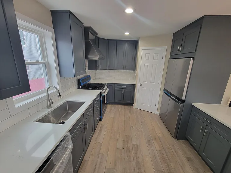 31 Hamilton St — Photo 30