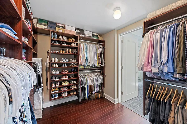 Sold by Nest Seekers International | media 9