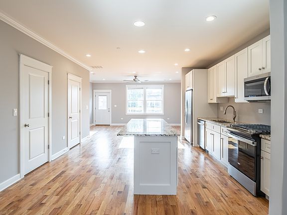4th image of 6426 S Maryland Ave #2N