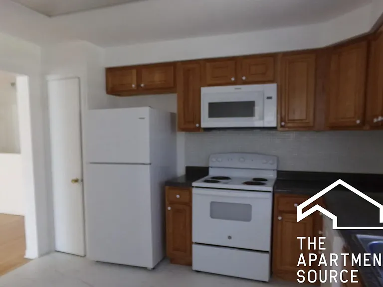 8644 Skokie Blvd #201 — Photo 15