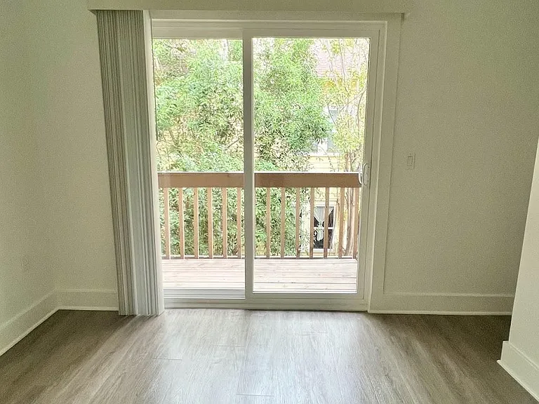 2210 Pearl St #202 — Photo 16