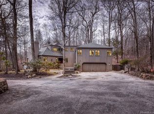 1 Harte Ct, Farmington, CT 06032