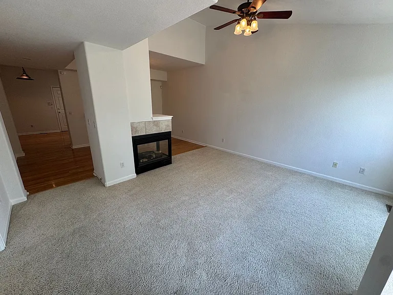 4505 S Auckland Ct — Photo 5