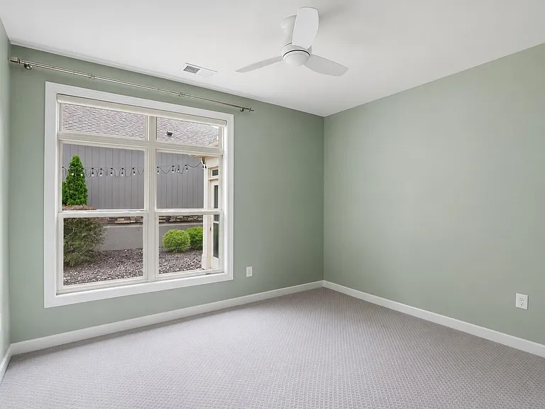1649 Vineyard Mist Dr — Photo 38