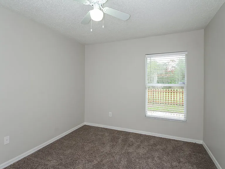 6918 Summer Harbor Ln — Photo 11