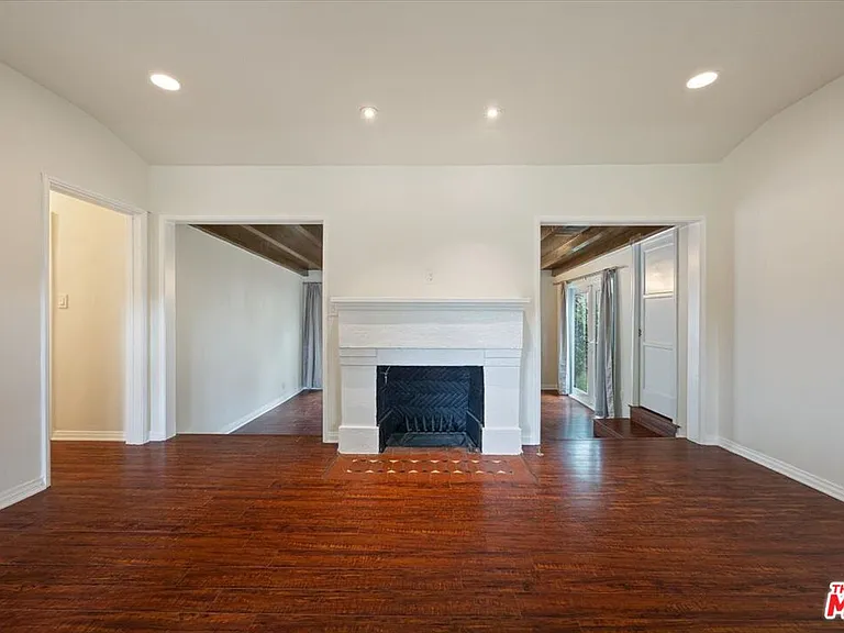 4328 Goodland Ave — Photo 11