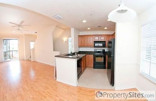 4th image of 5223 Beach Breeze Ct