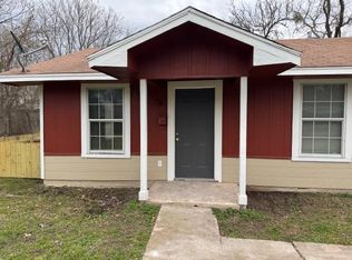 608B Harrison St, Commerce, TX 75428
