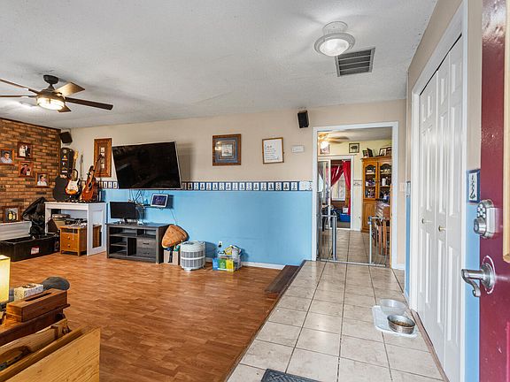 5th image of 5 Truman Ct