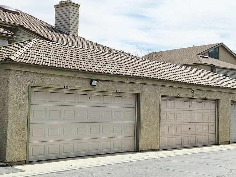 7 Carriage Way — Photo 10