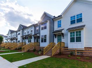 815 Green Sapling Trl #17, Suwanee, GA 30024