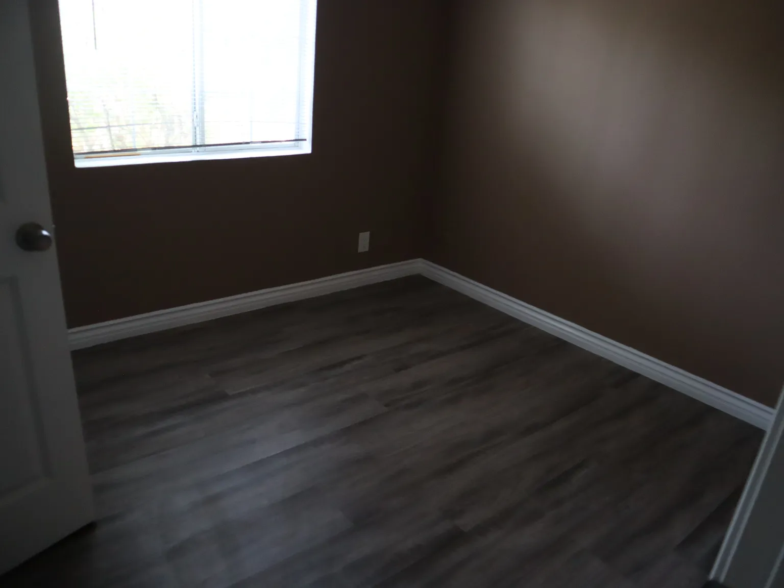 2 bed, 540 sqft, $2,300 — Photo 1