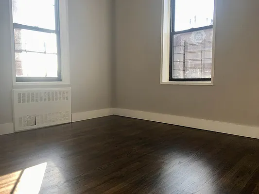 Rented by Premier One Realty LLC | media 27