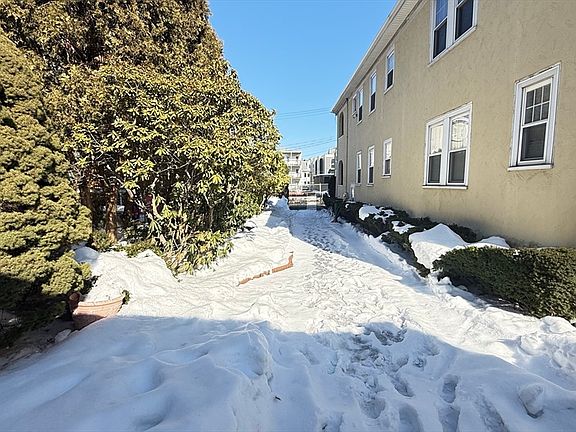 5th image of 70-72 Harvest St