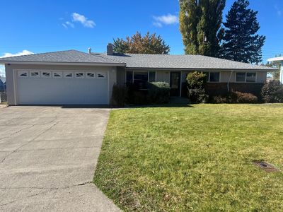 1240 Carlson Dr, Klamath Falls, OR, 97603