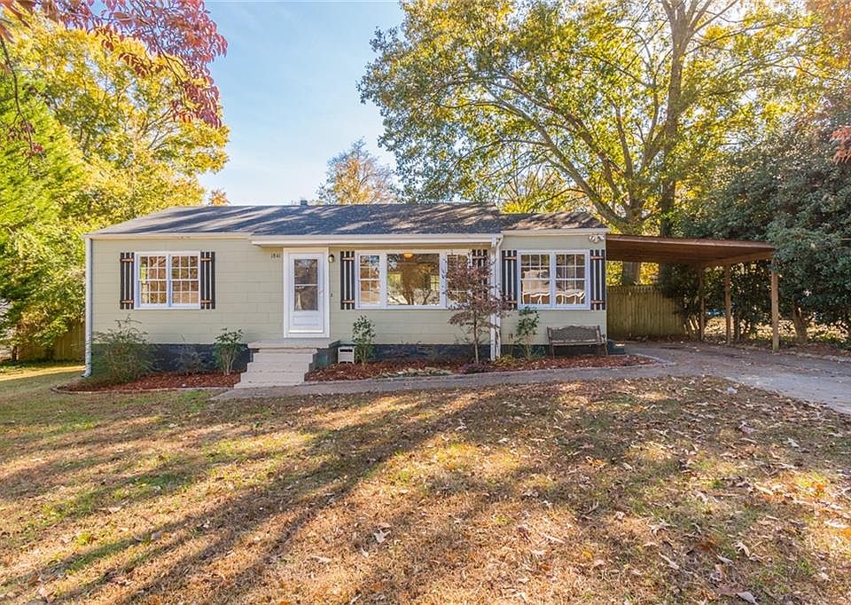 1st image of 1841 Clearwater Dr