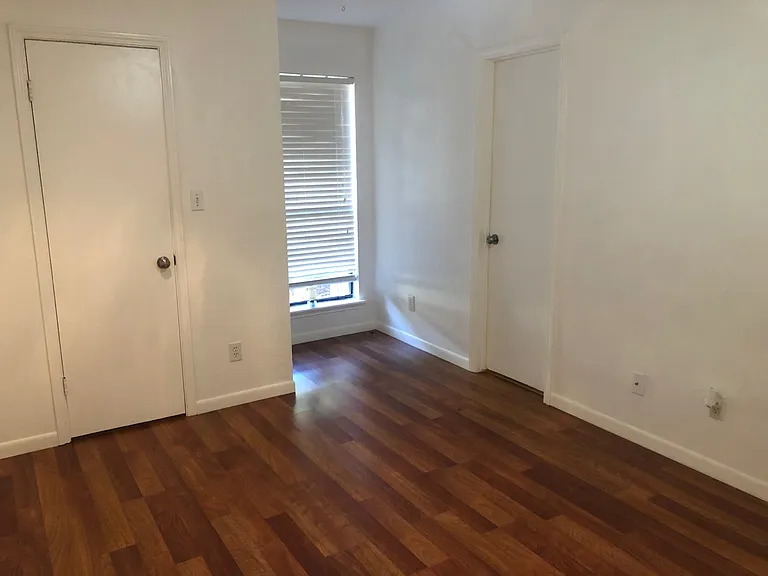 421 W San Antonio St #E1 — Photo 17