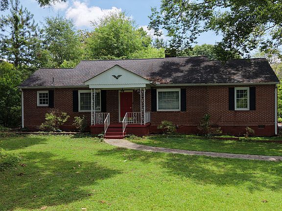 2nd image of 1931 Brockett Rd