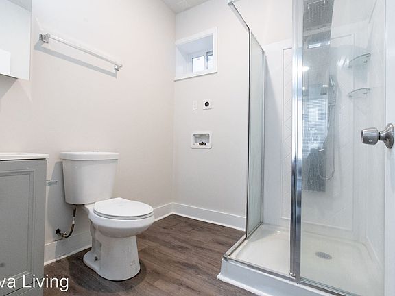 5th image of 4465 N Gratz St #1